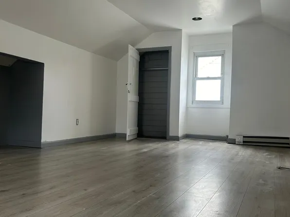 35 Gifford Ave Floor 2, Poughkeepsie, NY 12601