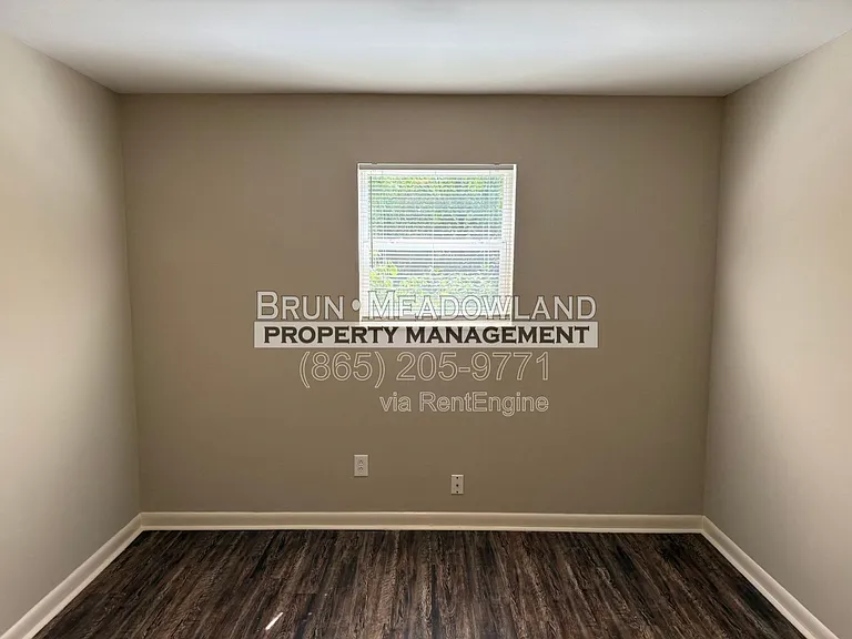5540 N Broadway St #17 — Photo 27