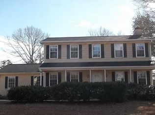 150 Bear Run Ct, Chattahoochee Hills, GA