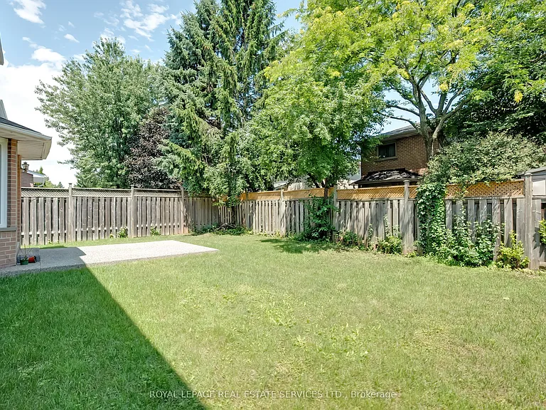 265 Mississaga St — Photo 33