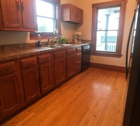 5th image of 418 Kinsley St
