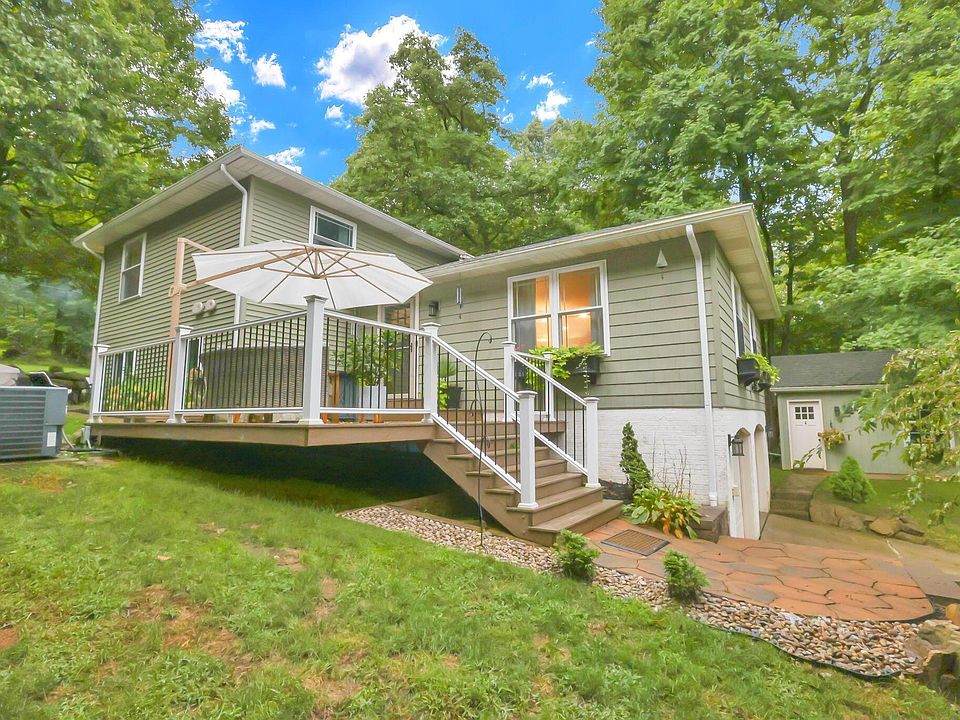 1st image of 934 Elm Ct