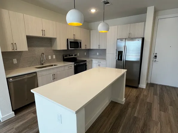 (undisclosed Address), Houston, TX 77008