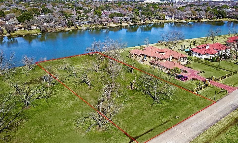 1st image of 519 Orchard Ln