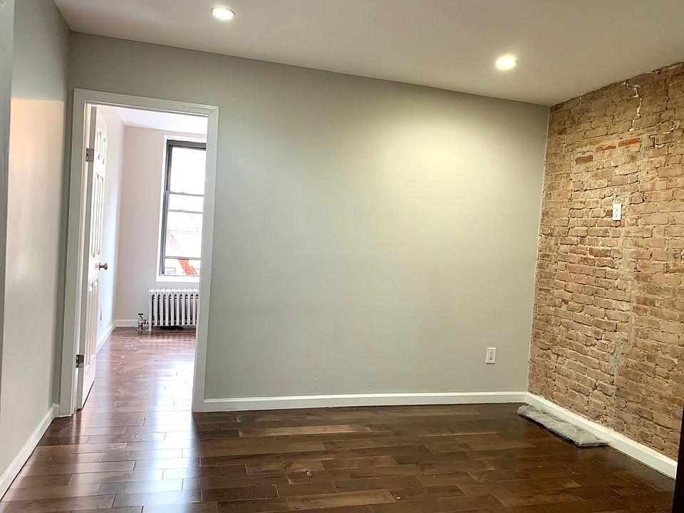 2nd image of 280 W 11th St #2B