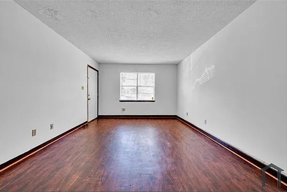 313 Beta St S #325D — Photo 5