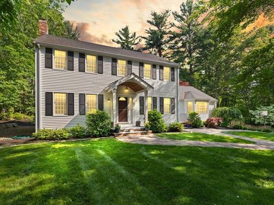 8 Glen Dr, Lynnfield, MA, 01940
