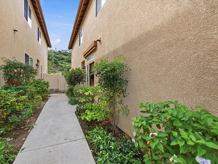 10294 Scripps Poway Pkwy #5 — Photo 47