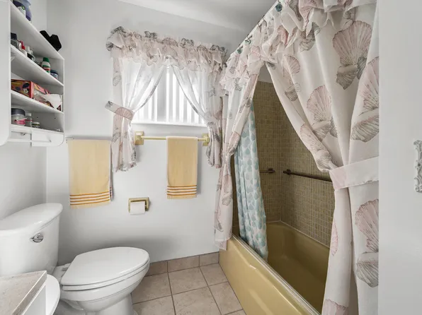 2955 W Crosley Drive #J, West Palm Beach, FL 33415