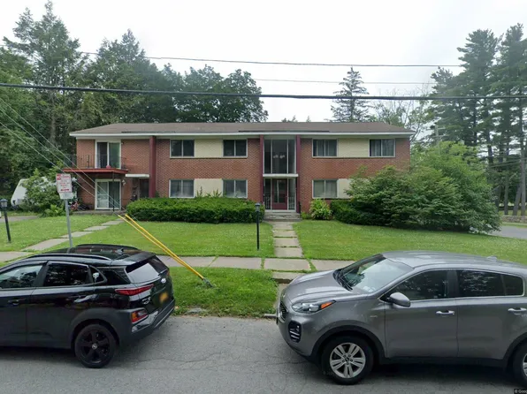 1093 Park Ave APT 1, Schenectady, NY 12308