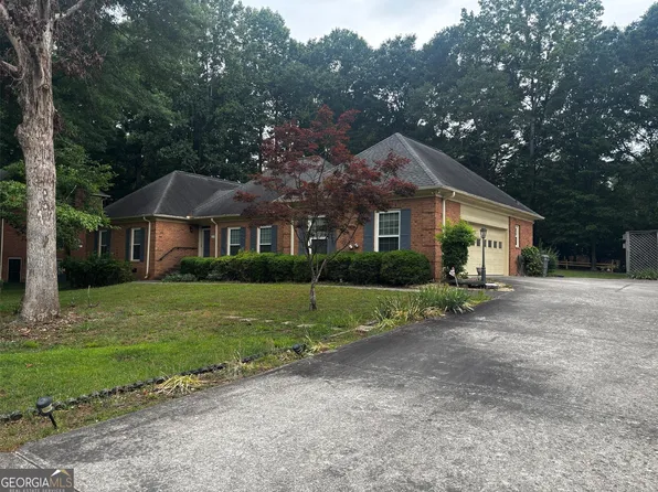 341 Chesterfield Rd, Bogart, GA 30622