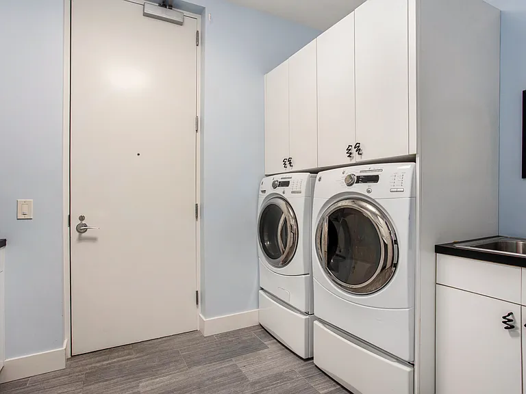 335 Bridge St NW #15 — Photo 27