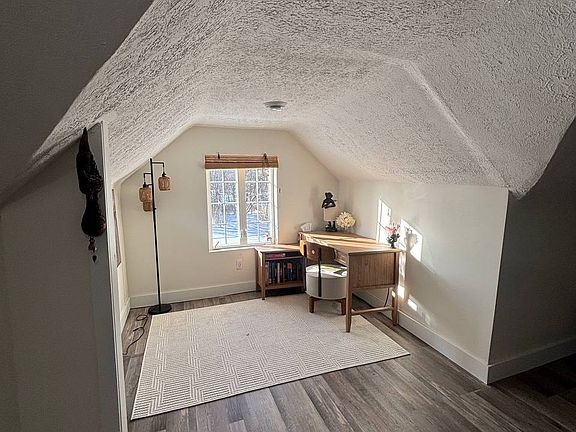 4th image of 2483 E 89th St #301