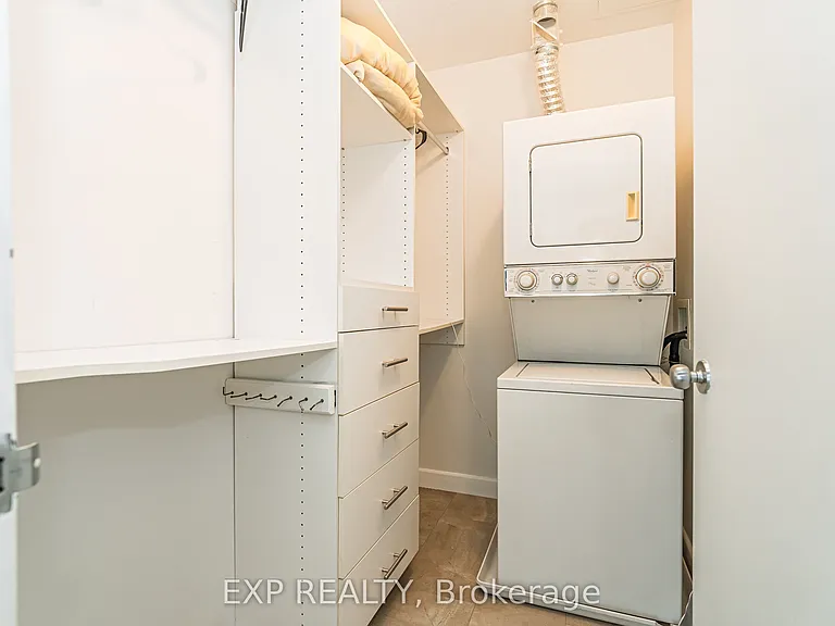 179 George St #505 — Photo 11