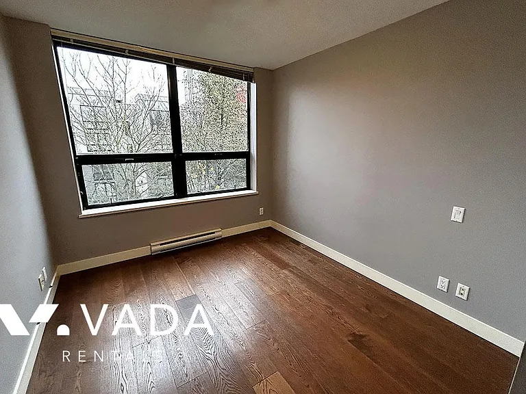3638 Vanness Ave #303 — Photo 6