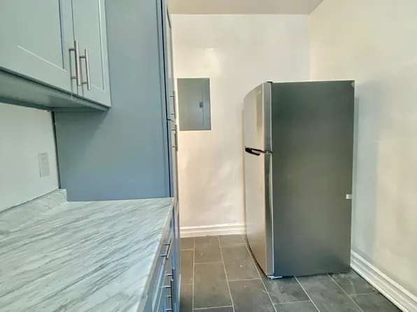 295 Parkside Avenue image 2 of 14