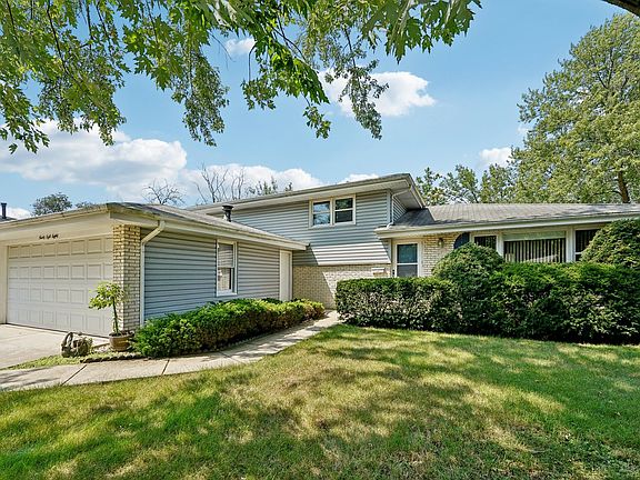 2nd image of 9880 Avenida Del Norte St