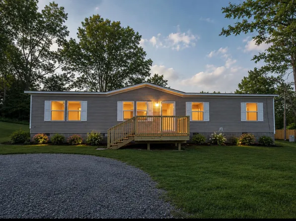 122 4th St, Berry, KY 41003