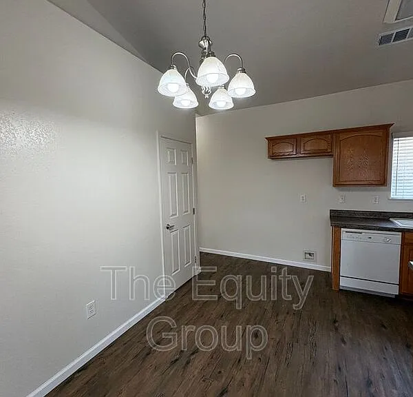 1317 S Crowe St #A — Photo 5