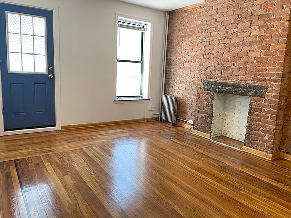 3rd image of 2336 2nd Ave #2RB