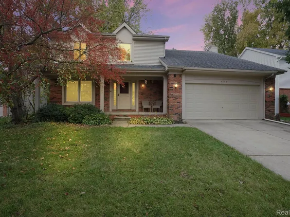 8282 Barrington Dr, Ypsilanti, MI 48198