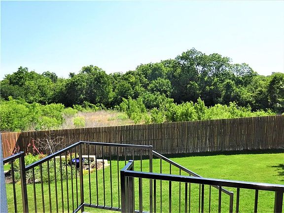 4th image of 1533 Maier Dr