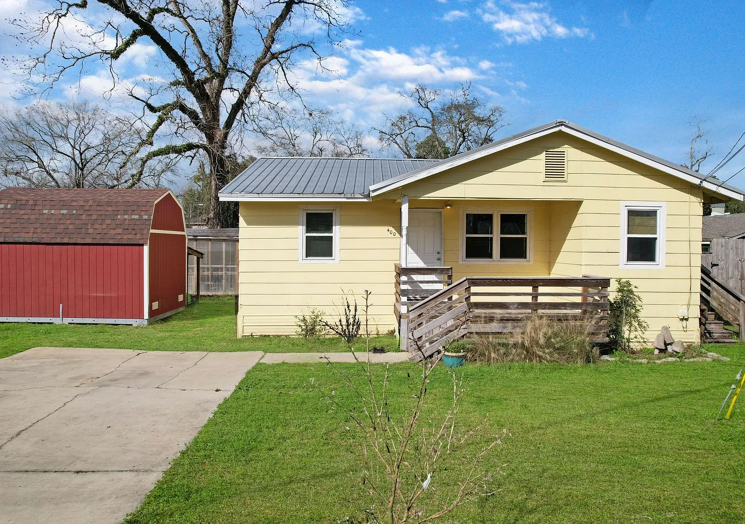 3 bedroom 1 bath house in Midtown available Mid- August — Photo 1