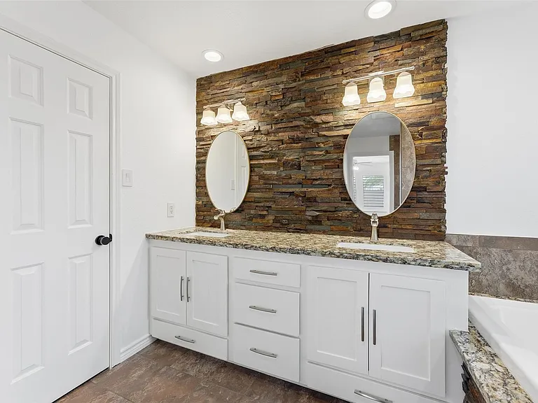 5362 Kyla Cir — Photo 30