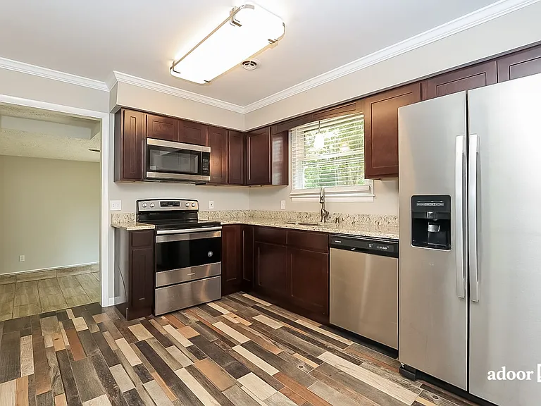 109 Pebble Creek Dr — Photo 5