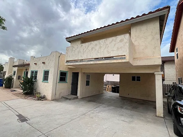 2 bed, 1100 sqft, $2,895 — Photo 2