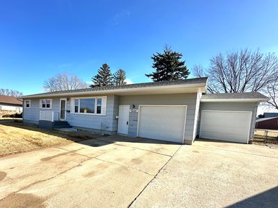 1726 Utah Ave SE, Huron, SD, 57350