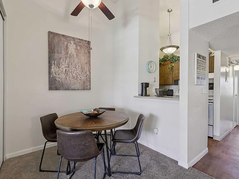 5666 East Hampton Street — Photo 12