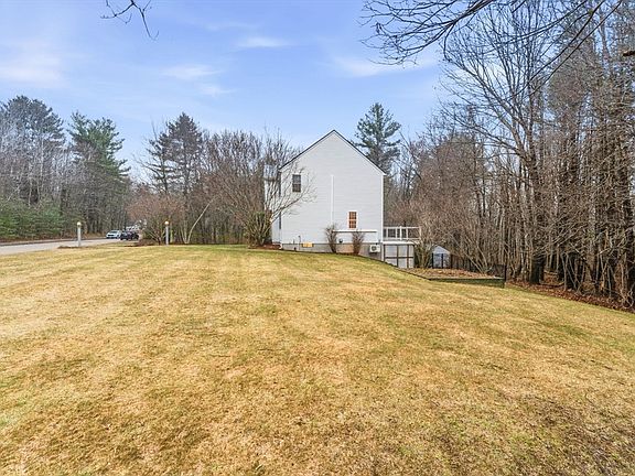 2nd image of 25 Stanphyl Rd