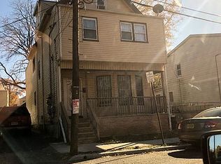 244-246 Leslie St, Newark, NJ 07112