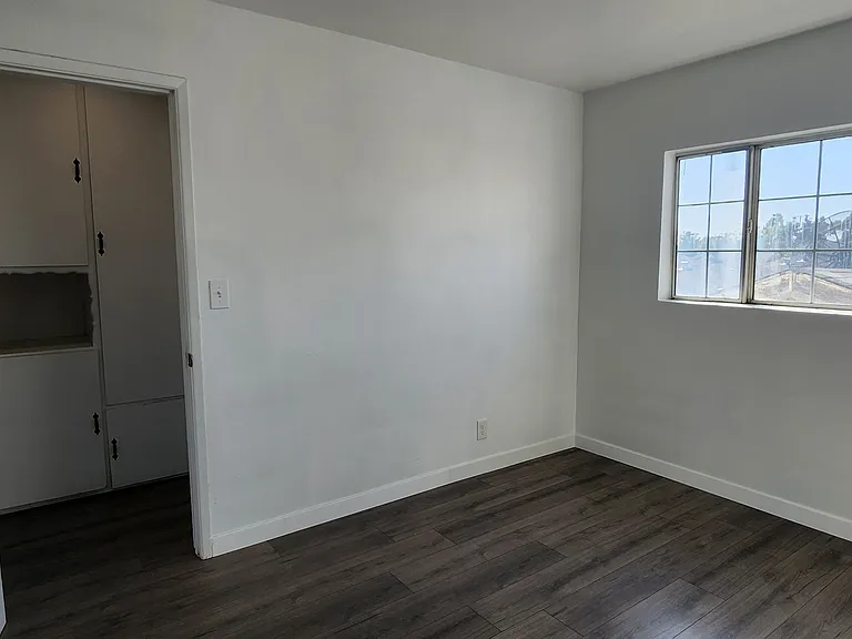 8161 Evergreen Ave #B — Photo 12