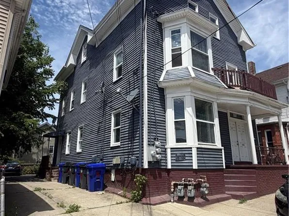 10 La Vaughn St, Providence, RI 02909