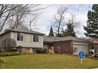 34702 Lyndon St photo 1