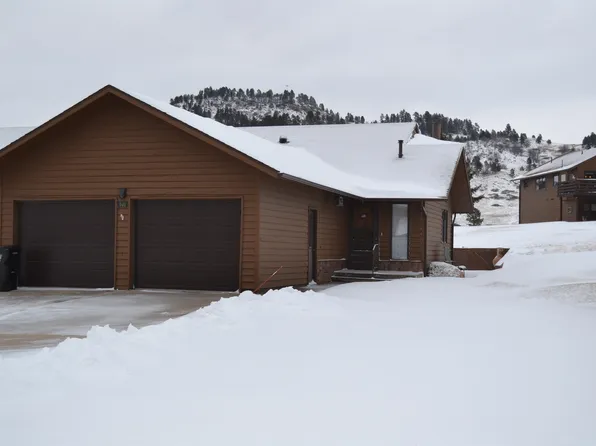 940 Country Club Dr, Spearfish, SD 57783