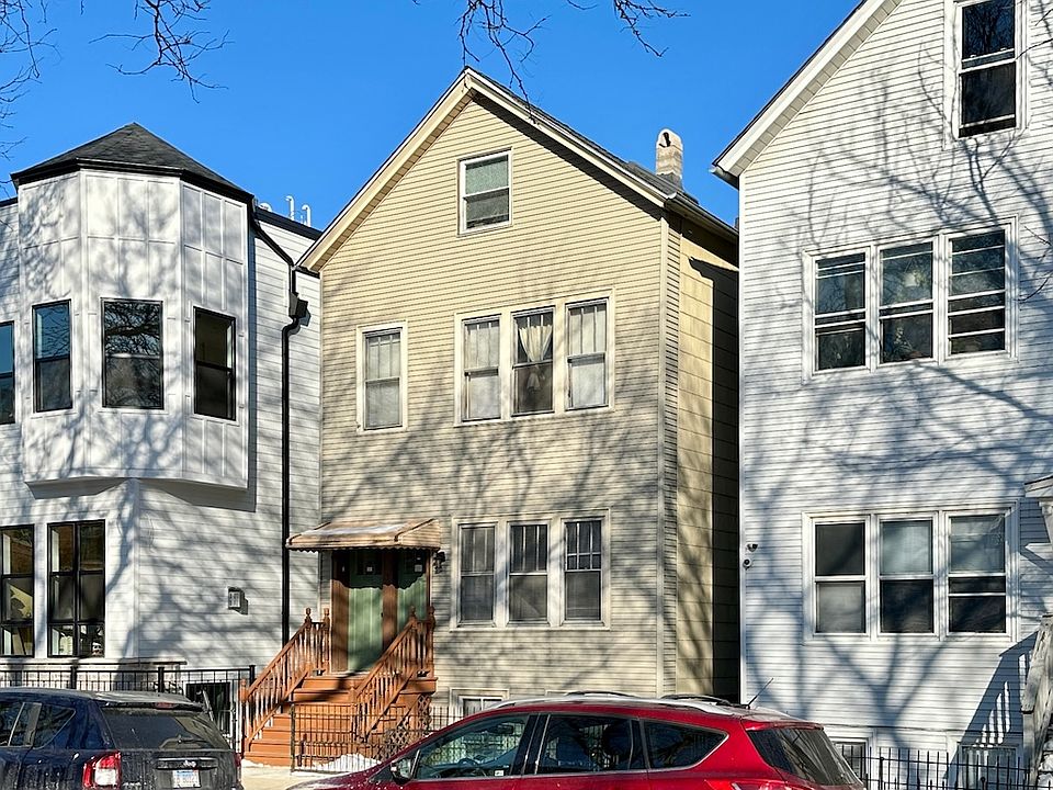 1st image of 2553 N Marshfield Ave #F2
