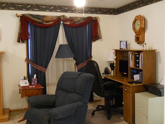 2nd image of 2606 Terry Ln