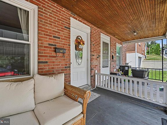 3rd image of 444 Washington Ave