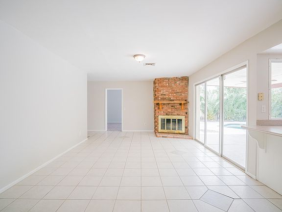 3rd image of 4821 W Las Palmaritas Dr
