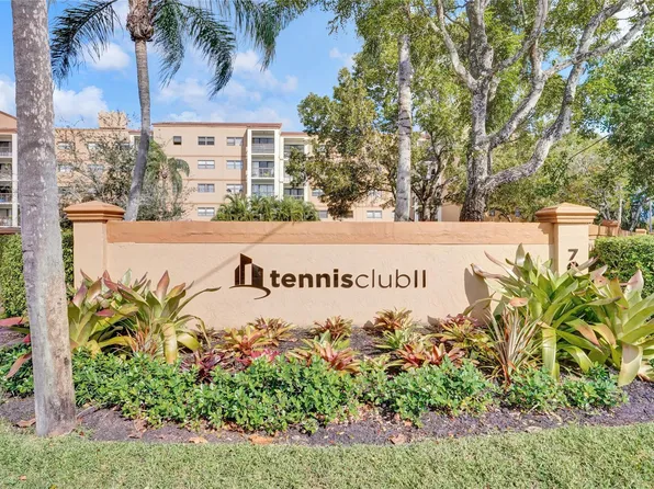 701 NW 19th Street #302, Fort Lauderdale, FL 33311