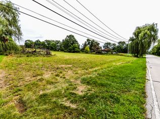 6N257 Cloverdale Rd, Roselle, IL 60172