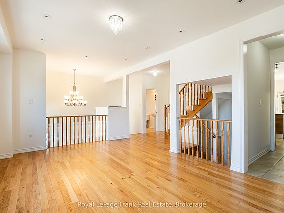 5th image of 190 Lyle Dr