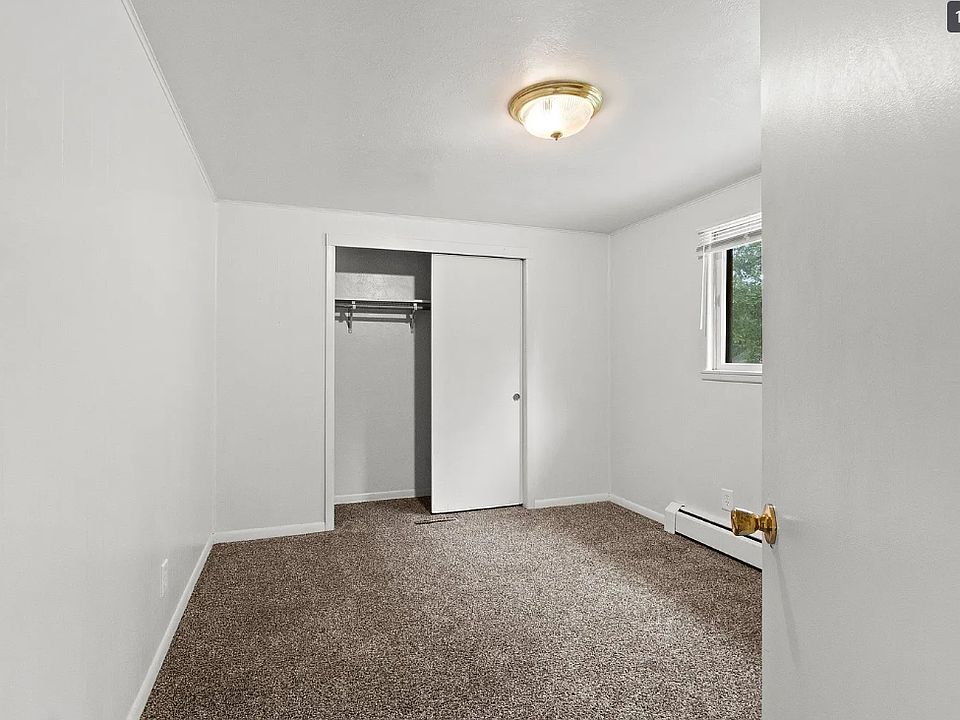 1st image of 1136 Clayton Pl #1136