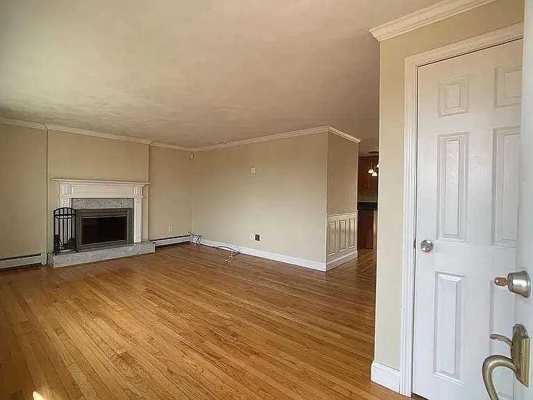 3 bed, 1798 sqft, $3,850 — Photo 4