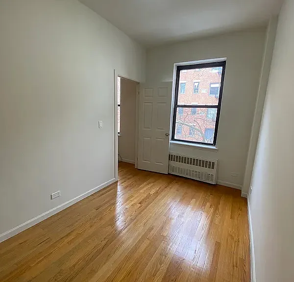 234 E 32nd St #3A — Photo 6