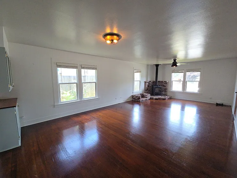 526 B St — Photo 27