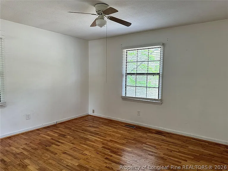 4945 Redwood Dr — Photo 7